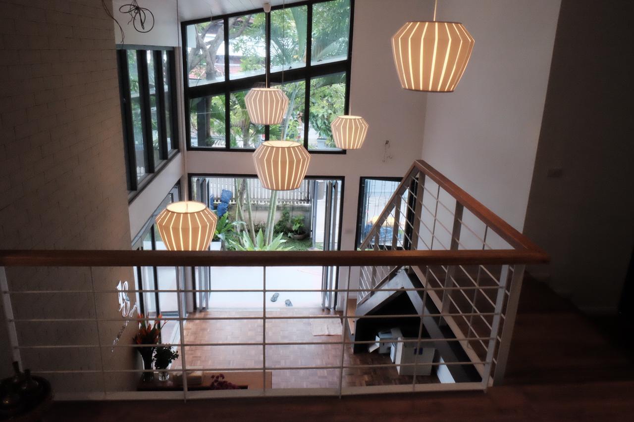 18 In Town Homestay Чиангмай Экстерьер фото