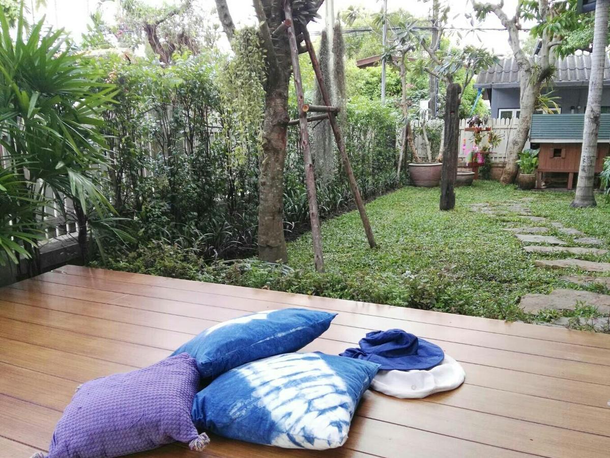 18 In Town Homestay Чиангмай Экстерьер фото