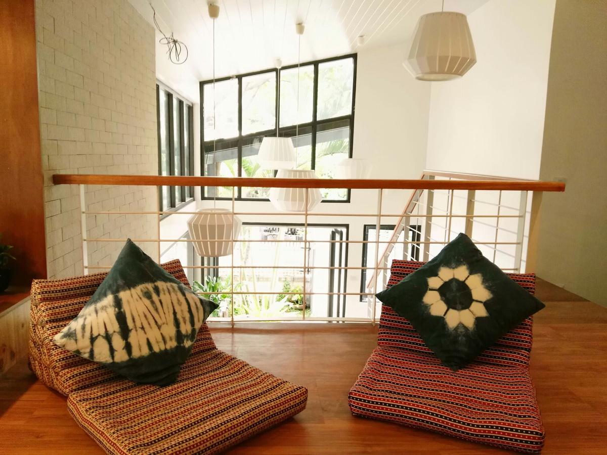 18 In Town Homestay Чиангмай Экстерьер фото