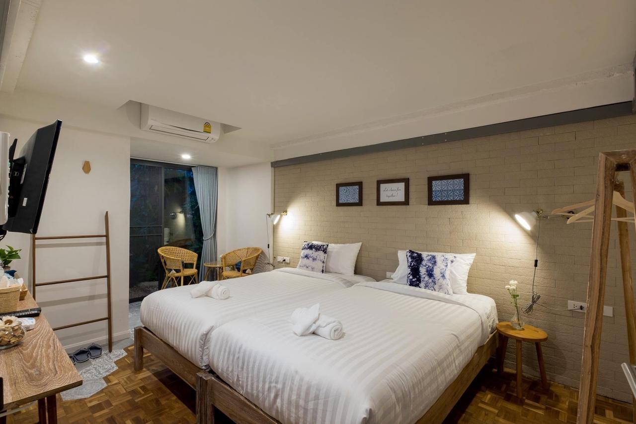 18 In Town Homestay Чиангмай Экстерьер фото
